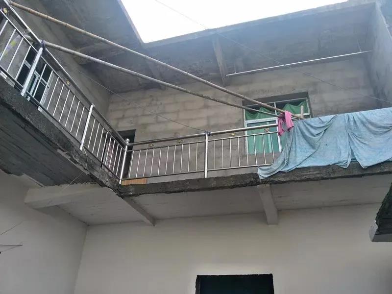因40万彩礼，江西少女被未婚夫70刀活活砍死：劝你不收彩礼的人，是在害你！
