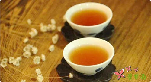 往事煮成茶，清苦不为它